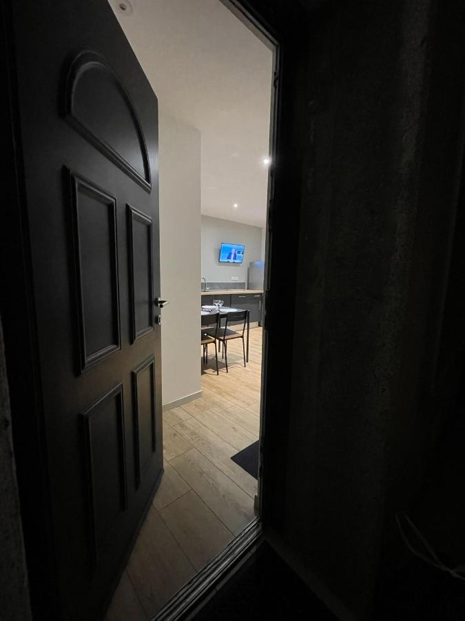 La P'Tite Maison - Rdc Viré Exteriör bild